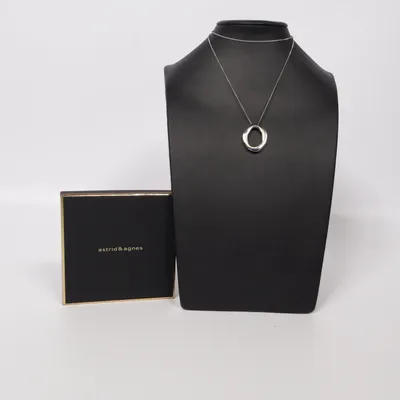 Halsband (Angelina Long NL) från Astrid & Agnes Rostfritt stål