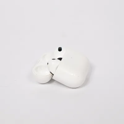 AirPods (AirPods 3rd Generation) från Apple