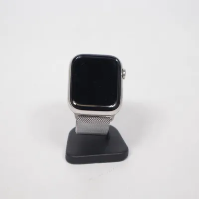 Montre connectée (Argent) de Apple