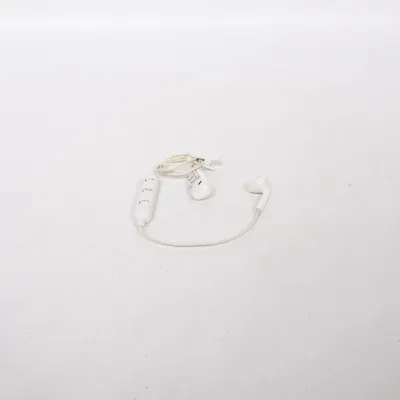 Headphones (White) from Streetz