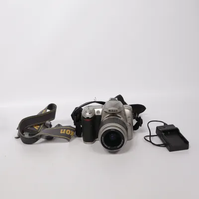 Systemkamera (D50) från Nikon