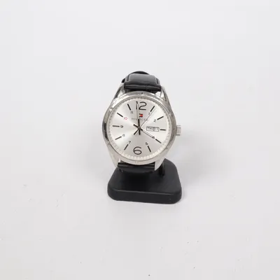 Armbandsur (TH.247.1.14.1636) från Tommy Hilfiger