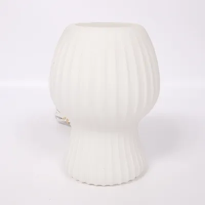 Bordlampe (Hvid) fra Jysk