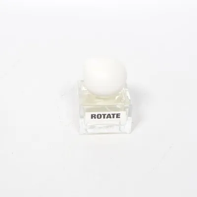 Eau de Parfum från Caia x Rotate