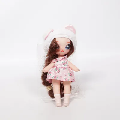 Docka (Rosa, Vit)