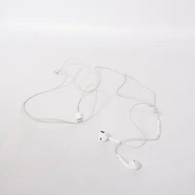 Headphones (White) from Apple