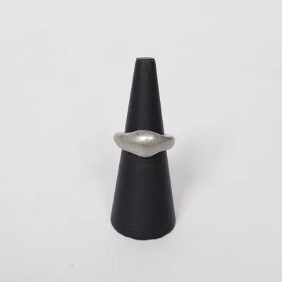 Ring (Silverfärgad) Okänd metall