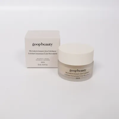 Ansiktsskrubb (Microderm Instant Glow Exfoliator) från Goop