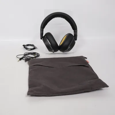 Hörlurar (Backbeat Pro 2) från Plantronics