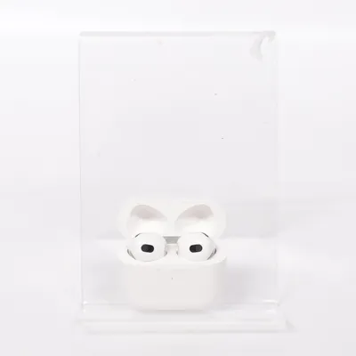 AirPods (A2566) fra Apple