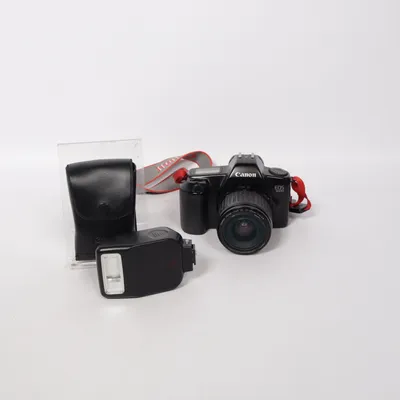 Analog systemkamera (EOS 1000) från Canon