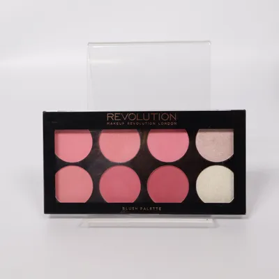 Rouge (PINK AND GLOWING GODDESS) från Makeup Revolution London