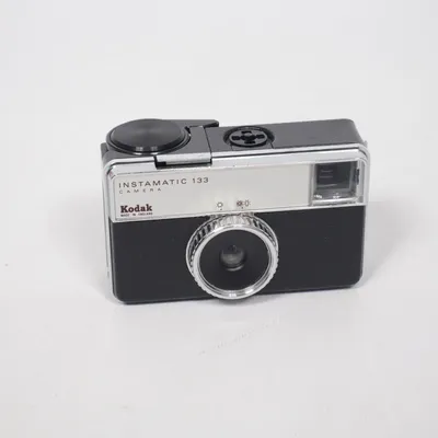 Analog kompaktkamera (Instamatic 133) från Kodak