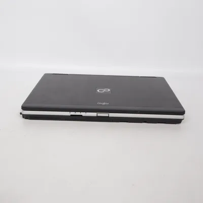 Bærbar computer (Celsius H710) fra Fujitsu