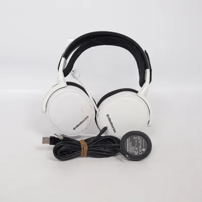Headset (Arctis 7) from Steelseries