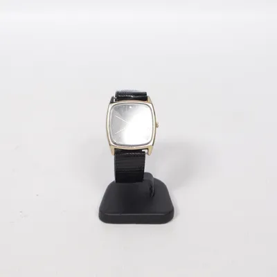 Wristwatch (Al31-T39913-Ky) from Q&Q