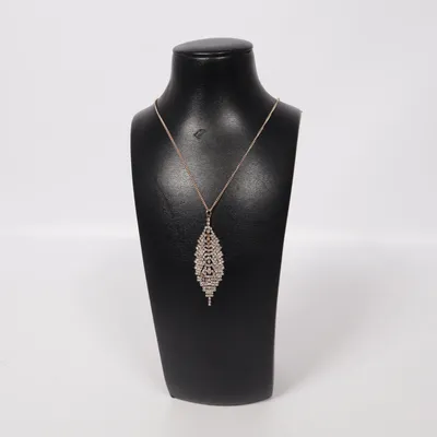 Halsband (Guldfärgad) från H&M Okänd metall