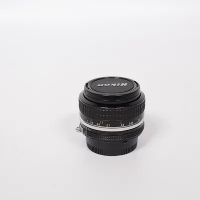Kameraobjektiv (Svart) från Nikon