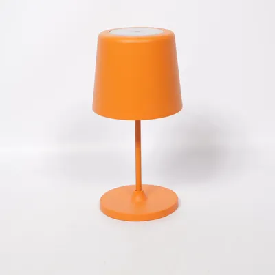 Bordslampa (G90939/77) från Brilliant