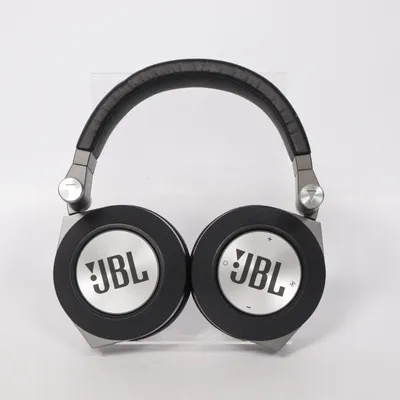 Hörlurar (E50 BT) från JBL