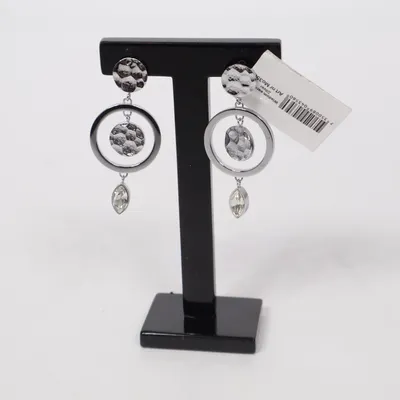 Örhängen (Wisdom Earrings) från Mockberg by Cherrie Okänd metall