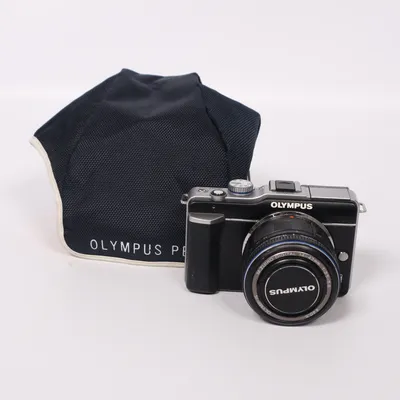 Digital compact camera (PEN E-PL1) from Olympus