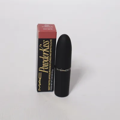 Lippenstift (Powder Kiss) van MAC