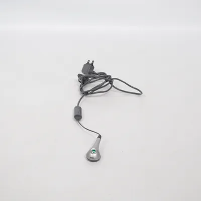 Headphones (Silver, Black) from Sony Ericsson