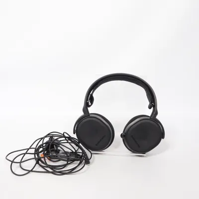 Headset (Arctis 5) from Steelseries
