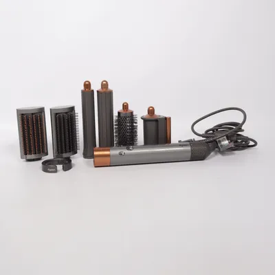 Hot air brush (HS05) from Dyson