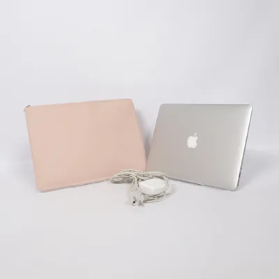 Laptop (Grå) från Apple