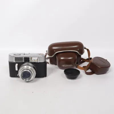 Analog compact camera (Vito CL, LANTHAR 2.8/50) from Voigtländer