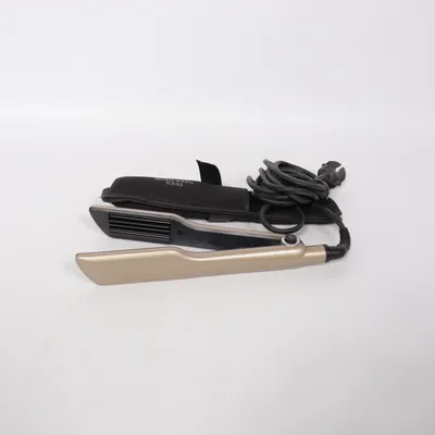 Hair straightener (VOLUMASTER PROFESSIONAL) from OBH Nordica Björn Axén Tools