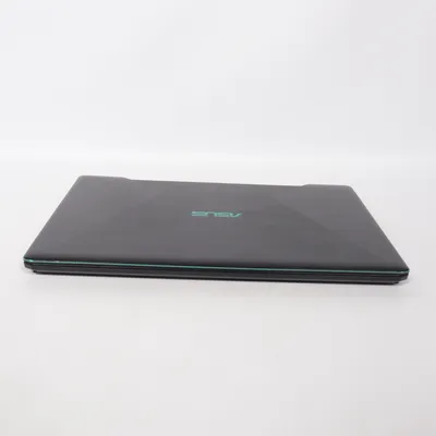 Laptop (Svart) från Asus
