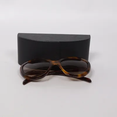 Solglasögon (SPR 08R) från Prada