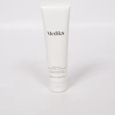 Facial cleanser (Surface Radiance Cleanse) from Medik8