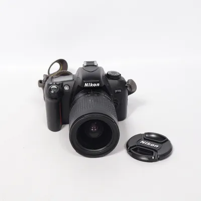 Systemkamera (F75) från Nikon