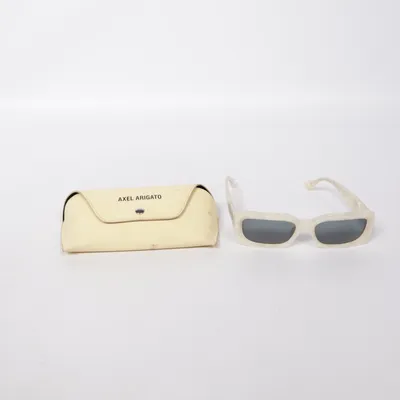 Solglasögon (Vit) från Axel Arigato