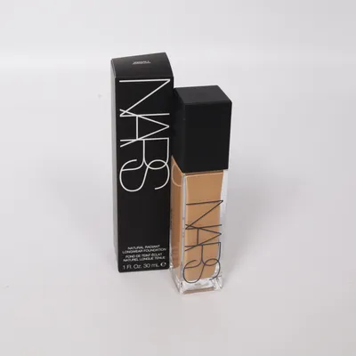 Foundation (Longwear foundation) från Nars