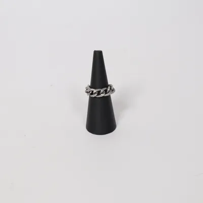 Ring (Silverfärgad) Okänd metall