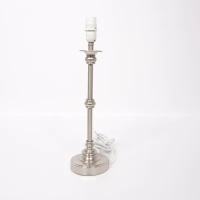 Lamp base