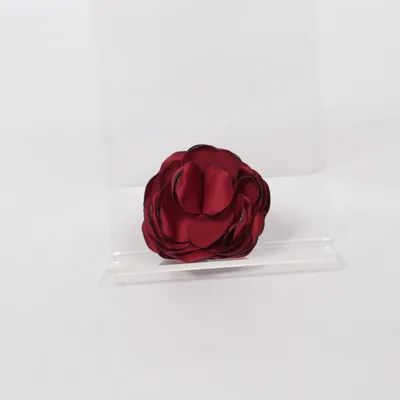 Brosch (Röd) Okänd metall