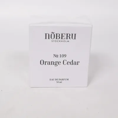 Eau de Parfum (No 109 Orange Cedar) från Noberu