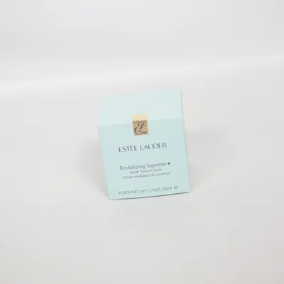 Moisturizer (Revitalizing Supreme+ Youth Power Creme) from Estée Lauder