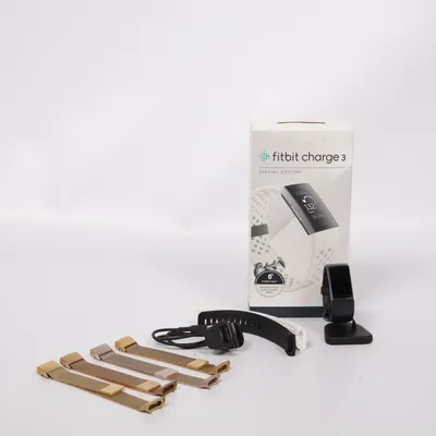 Aktivitetsarmband (Charge 3) från FitBit