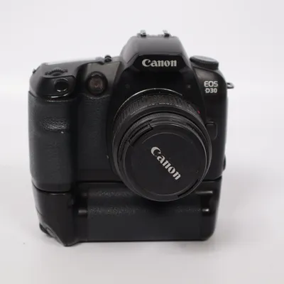 Systemkamera (EOS D30) från Canon