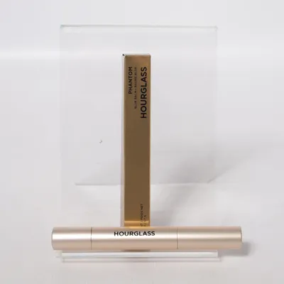 Læbestift (Phantom Volumizing Glossy Balm) fra Hourglass