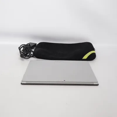 Surfplatta (Svart) från Microsoft