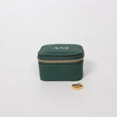 Earcuff (Guldfärgad) från Ani Okänd metall