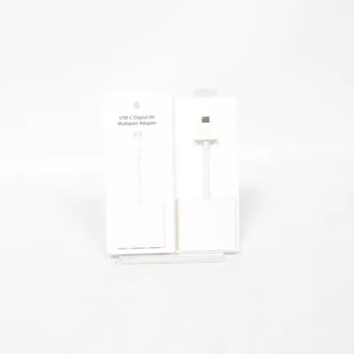 Adapter (USB-C Digital AV Multiport Adapter) from Apple